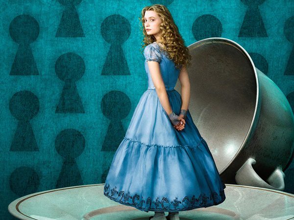 Alice Through The Looking Glass-1